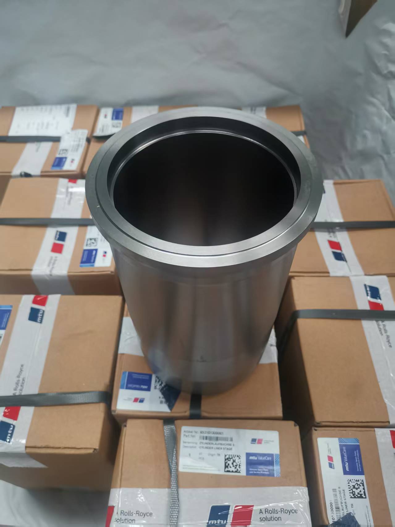 MTU發(fā)動機原裝缸套CYLINDER LINER STAGE0 X53101300001